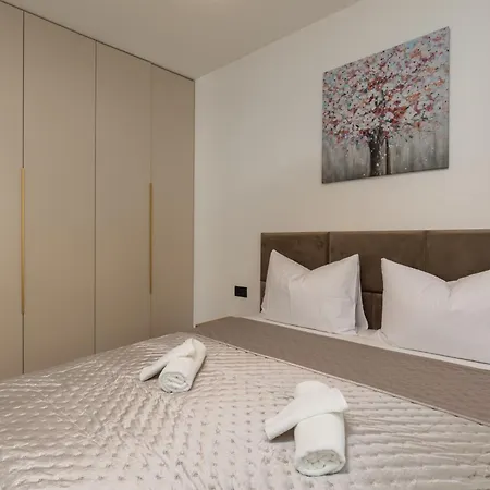Apartment Luxury Blue Moon - New *