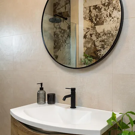 Luxury Blue Moon - New Slano