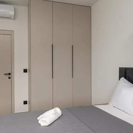 Luxury Blue Moon - New Slano