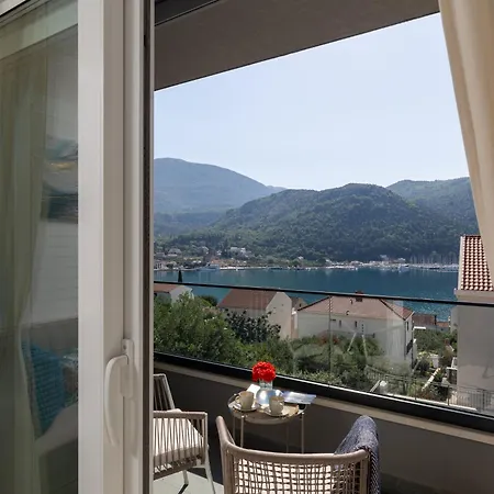 Luxury Blue Moon - New * Slano