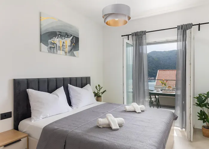 Luxury Blue Moon - New Slano